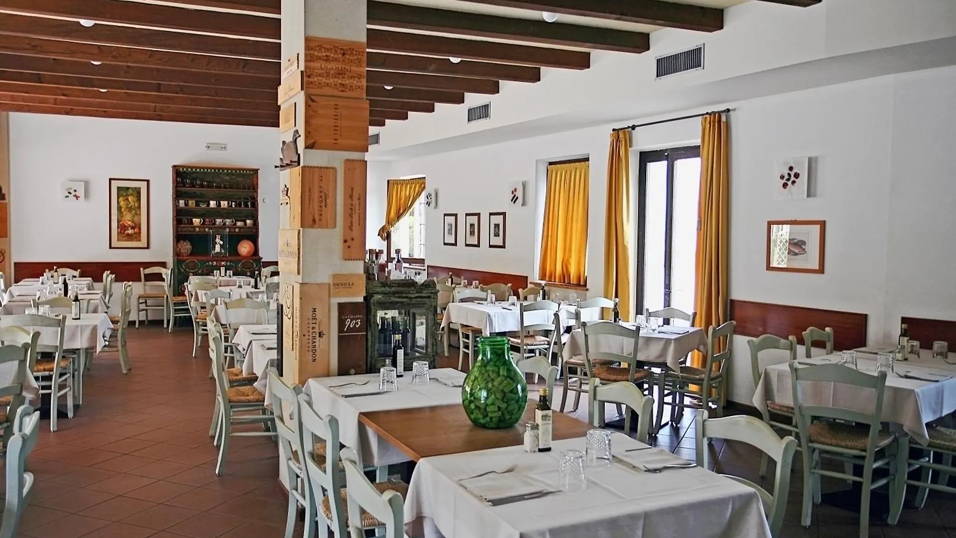 Hotel Antichi Cortili Dossobuono 3*,  Italia