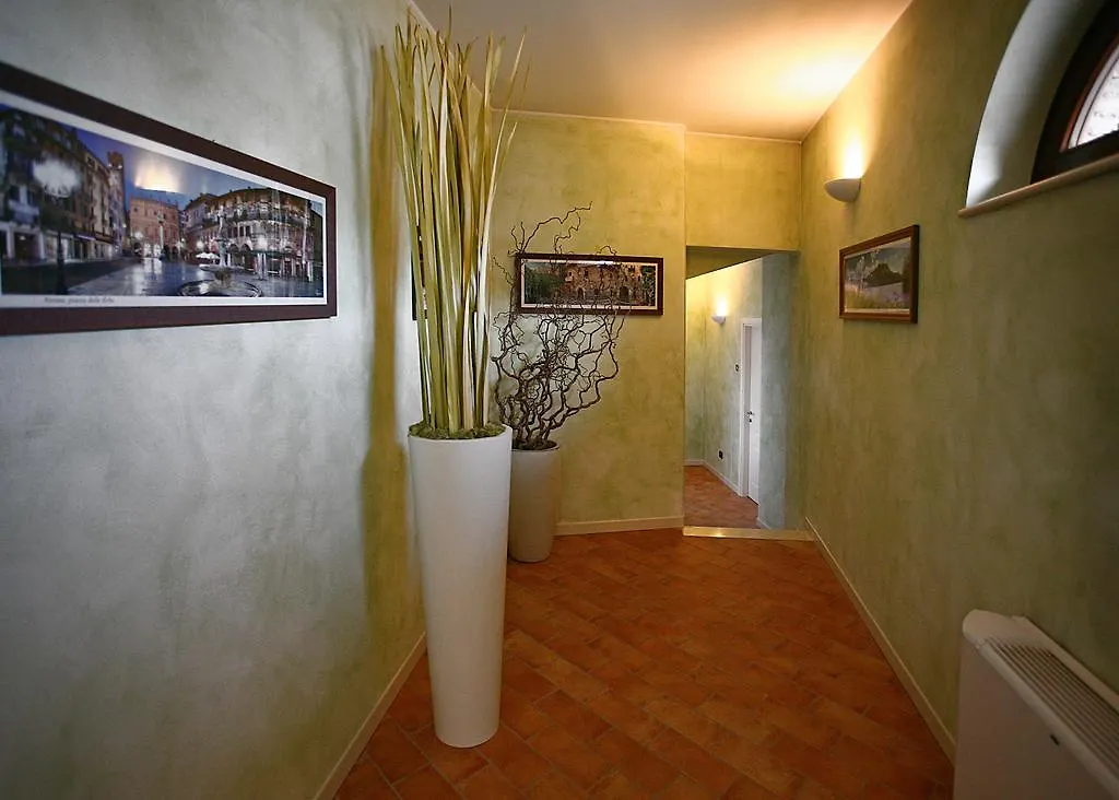 דוסובונו Hotel Antichi Cortili